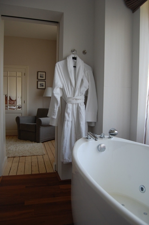 Imagen de la habitación del Hotel Grand Hotel Belle Vue. Foto 7
