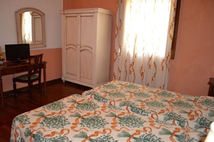 Imagen de la habitación del Hotel Grand Hotel Bonaccorsi. Foto 10