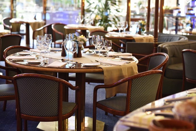 Imagen del bar/restaurante del Hotel Grand Hotel Bucharest. Foto 5