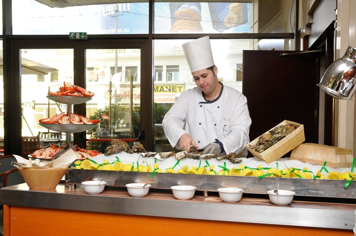 Imagen del bar/restaurante del Hotel Grand Hotel Bucharest. Foto 7