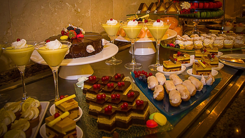 Imagen del bar/restaurante del Hotel Grand Hotel Bucharest. Foto 8