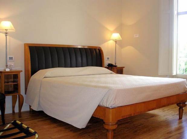 Imagen de la habitación del Hotel Grand Hotel Certosa. Foto 2