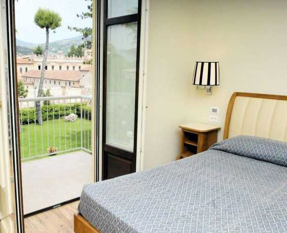 Imagen de la habitación del Hotel Grand Hotel Certosa. Foto 8