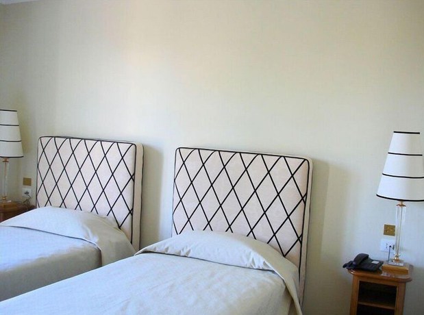 Imagen de la habitación del Hotel Grand Hotel Certosa. Foto 10