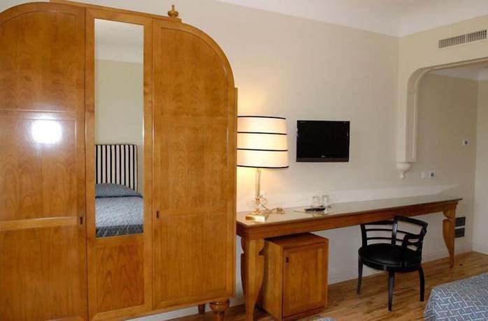 Imagen de la habitación del Hotel Grand Hotel Certosa. Foto 12