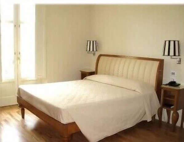 Imagen de la habitación del Hotel Grand Hotel Certosa. Foto 18