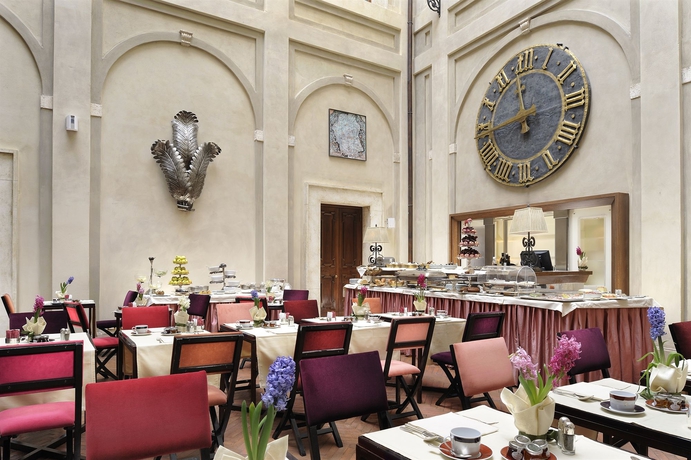 Imagen del bar/restaurante del Hotel Grand Hotel Continental Siena – Starhotels Collezione. Foto 3