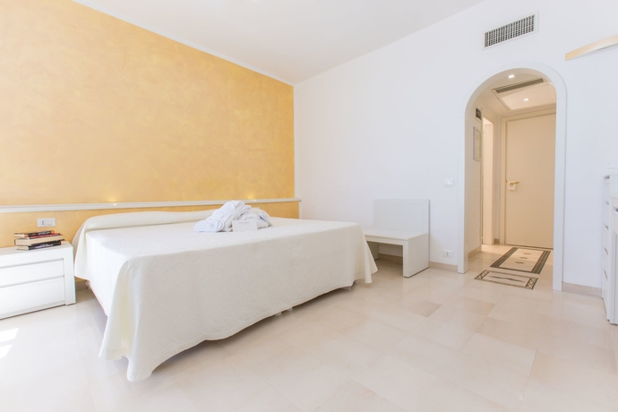 Imagen de la habitación del Hotel Grand Hotel Costa Brada. Foto 6