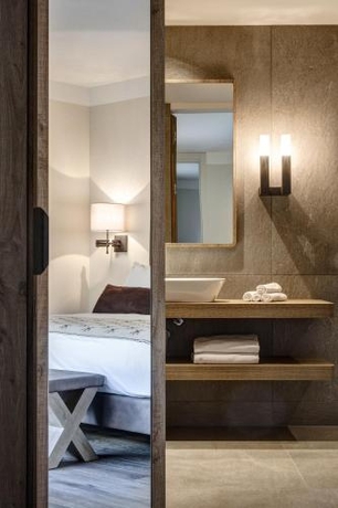 Imagen de la habitación del Hotel Grand Hotel Courmayeur Mont Blanc. Foto 7