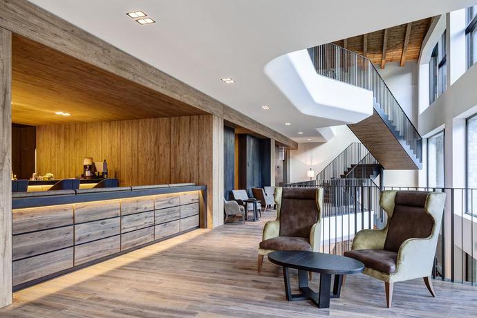 Imagen de los interiores del Hotel Grand Hotel Courmayeur Montblanc By R Collection Hotels. Foto 13