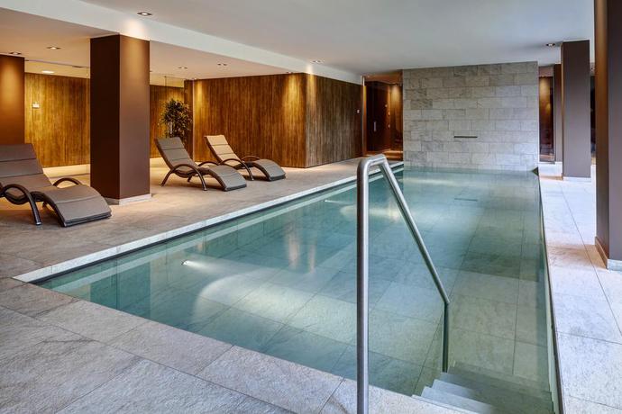 Imagen de la piscina del Hotel Grand Hotel Courmayeur Montblanc By R Collection Hotels. Foto 16