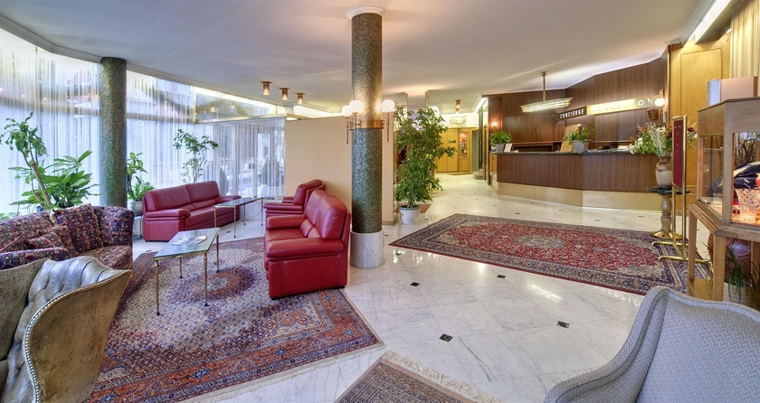 Imagen de los interiores del Hotel Grand Hotel Cravat. Foto 14