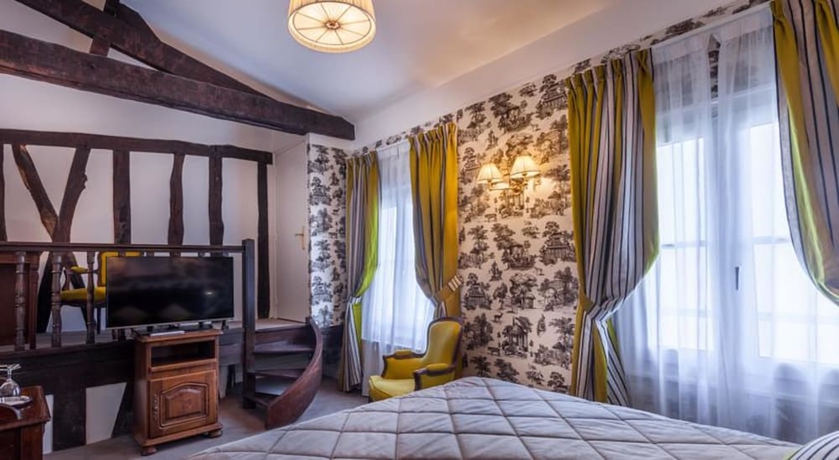 Imagen de la habitación del Hotel Grand Hotel De L'Univers Saint Germain. Foto 3