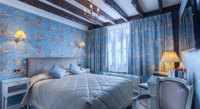 Imagen de la habitación del Hotel Grand Hotel De L'Univers Saint Germain. Foto 14