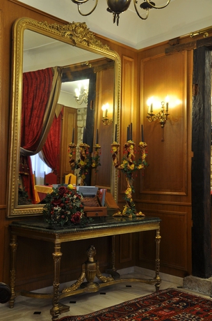Imagen de los interiores del Hotel Grand Hotel Dechampaigne. Foto 15