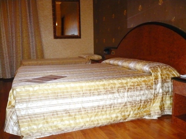 Imagen de la habitación del Hotel Grand Hotel Dei Cesari. Foto 8