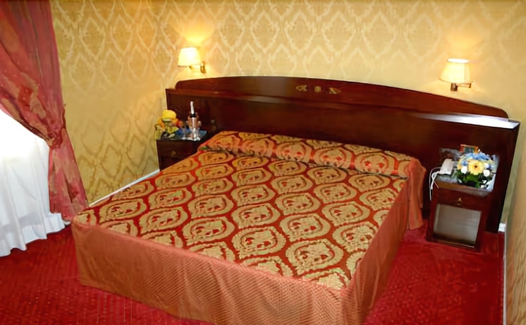 Imagen de la habitación del Hotel Grand Hotel Dei Cesari. Foto 9