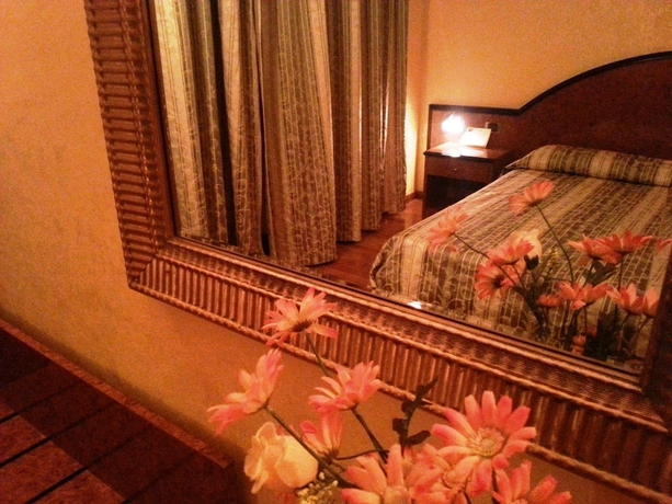 Imagen de la habitación del Hotel Grand Hotel Dei Cesari. Foto 12