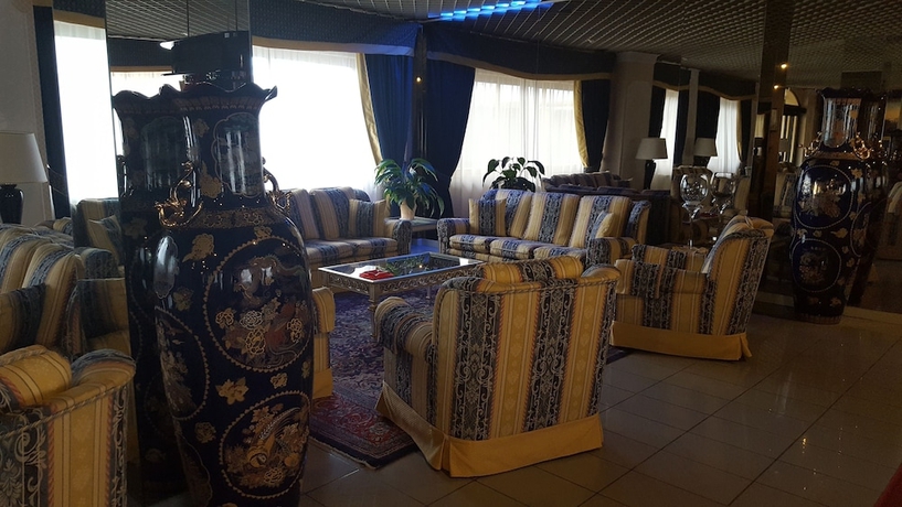 Imagen del bar/restaurante del Hotel Grand Hotel Dei Cesari. Foto 4