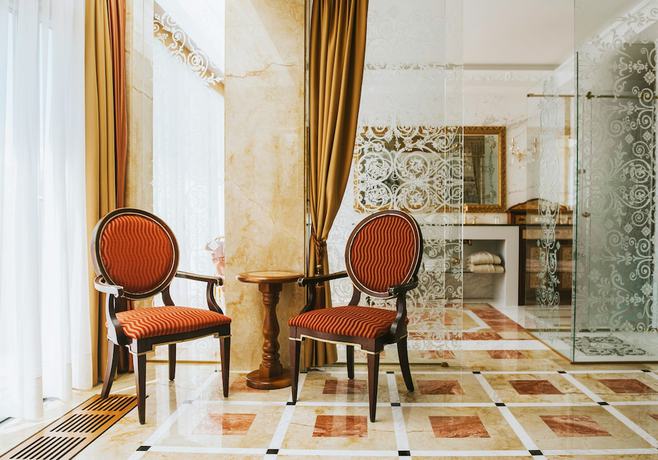 Imagen de la habitación del Hotel Grand Hotel Donat Superior. Foto 17