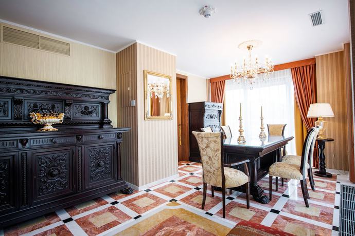 Imagen de la habitación del Hotel Grand Hotel Donat Superior. Foto 18