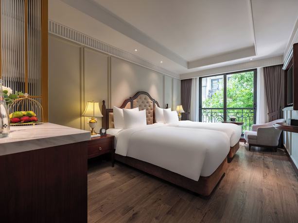 Imagen de la habitación del Hotel Grand Hotel Du Lac Hanoi. Foto 7