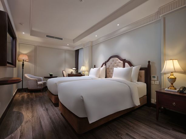 Imagen de la habitación del Hotel Grand Hotel Du Lac Hanoi. Foto 10