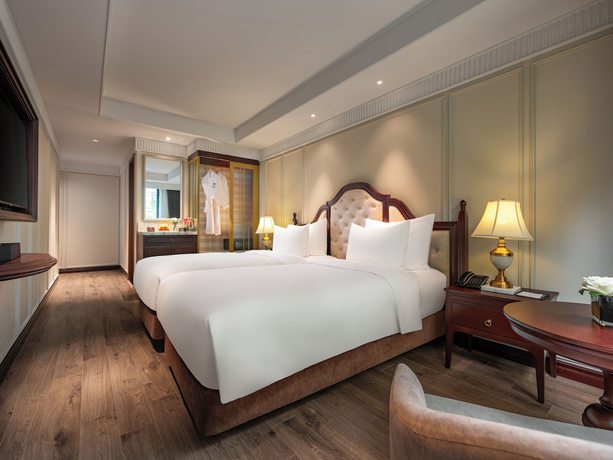 Imagen de la habitación del Hotel Grand Hotel Du Lac Hanoi. Foto 16