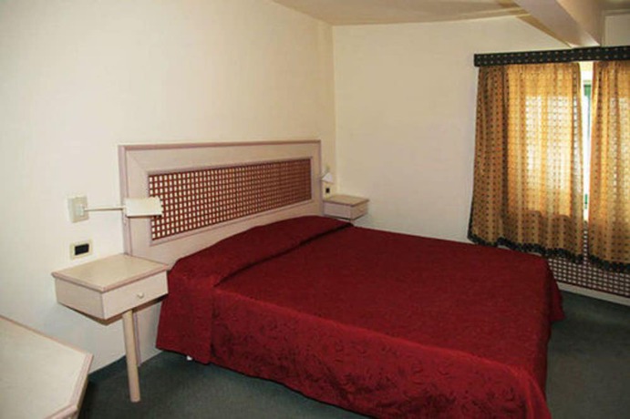 Imagen de la habitación del Hotel Grand Hotel Duchi D'aosta. Foto 7