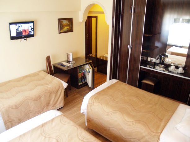 Imagen de la habitación del Hotel Grand Hotel Duman. Foto 6