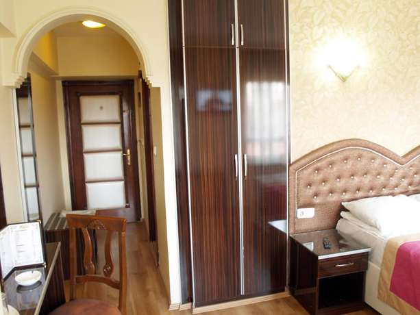 Imagen de la habitación del Hotel Grand Hotel Duman. Foto 16