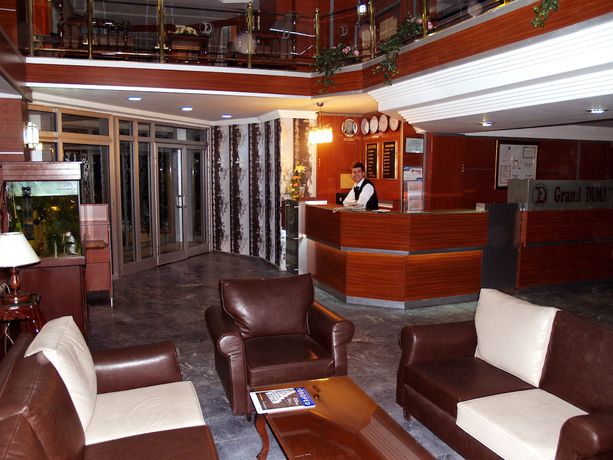 Imagen de los interiores del Hotel Grand Hotel Duman. Foto 20