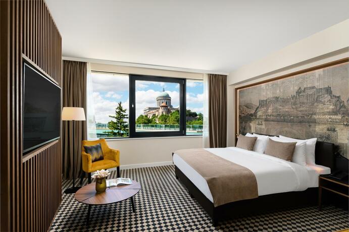 Imagen general del Hotel Grand Hotel Esztergom. Foto 10