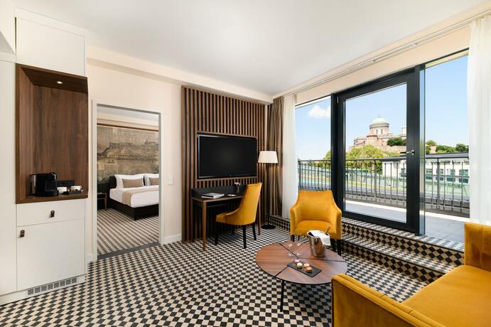 Imagen general del Hotel Grand Hotel Esztergom. Foto 25