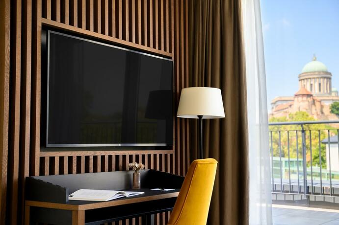 Imagen general del Hotel Grand Hotel Esztergom. Foto 26