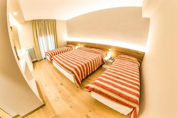 Imagen de la habitación del Hotel Grand Hotel Europa, Rivisondoli. Foto 8