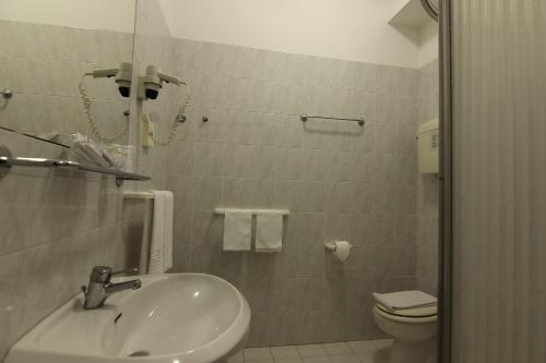 Imagen de la habitación del Hotel Grand Hotel Excelsior, Senigallia. Foto 9