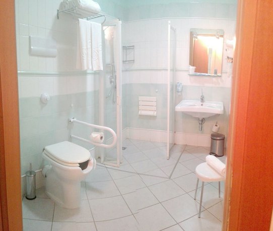 Imagen de la habitación del Hotel Grand Hotel Florio. Foto 10