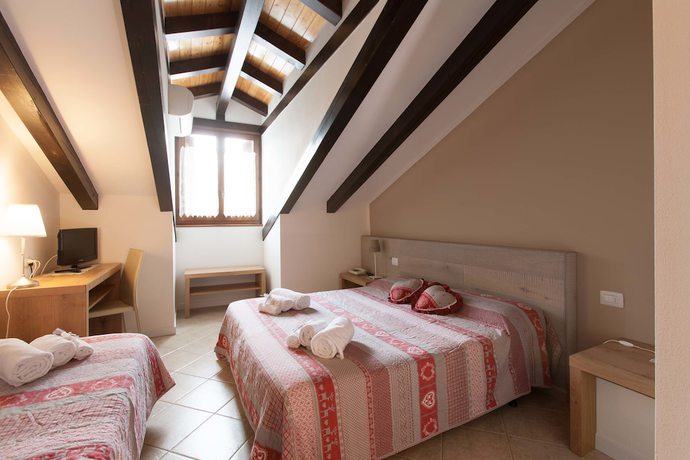 Imagen de la habitación del Hotel Grand Hotel Gortani Wellness and Relax. Foto 10