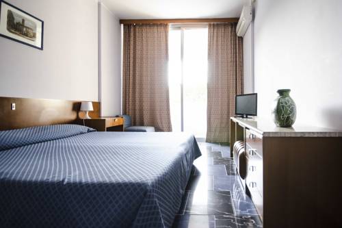 Imagen de la habitación del Hotel Grand Hotel Helios. Foto 14