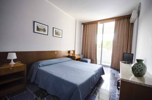 Imagen de la habitación del Hotel Grand Hotel Helios. Foto 15