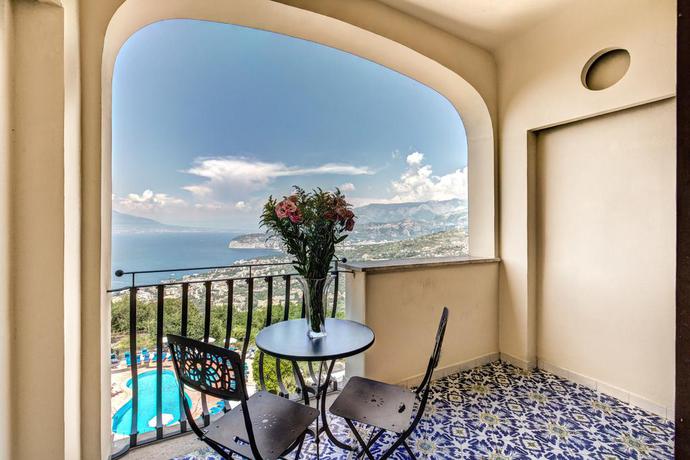 Imagen de la habitación del Hotel Grand Hotel Hermitage, Sorrento. Foto 6