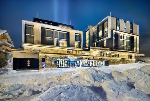 Imagen general del Hotel Grand Hotel Hradec. Foto 11