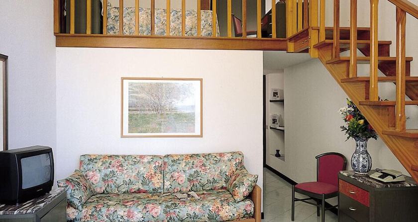 Imagen de la habitación del Hotel Grand Hotel Ischia Lido. Foto 7