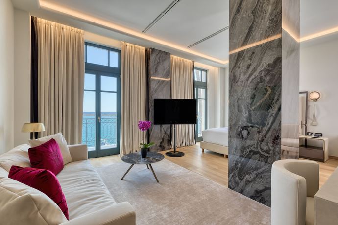 Imagen de la habitación del Hotel Grand Hotel Kalamata. Foto 4