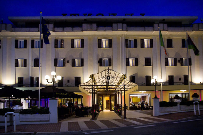 Imagen del bar/restaurante del Hotel Grand Hotel Le Fonti. Foto 9