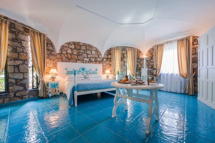 Imagen de la habitación del Hotel Grand Hotel Le Rocce. Foto 4