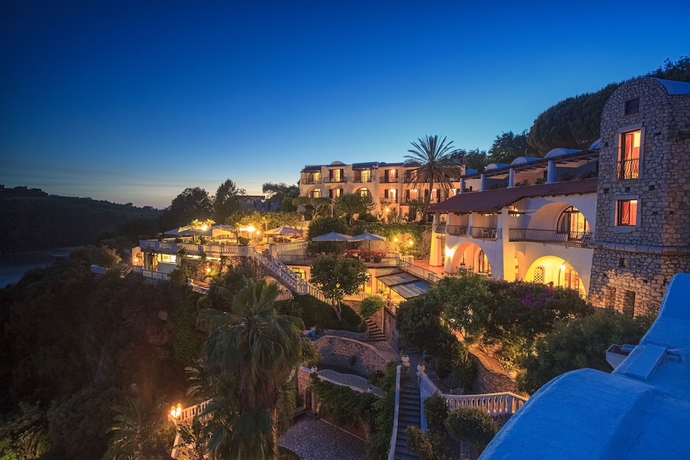Imagen general del Hotel Grand Hotel Le Rocce. Foto 1