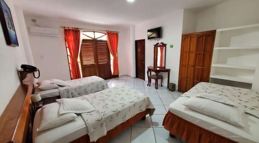 Imagen de la habitación del Hotel Grand Hotel Leon Marino Galapagos. Foto 7