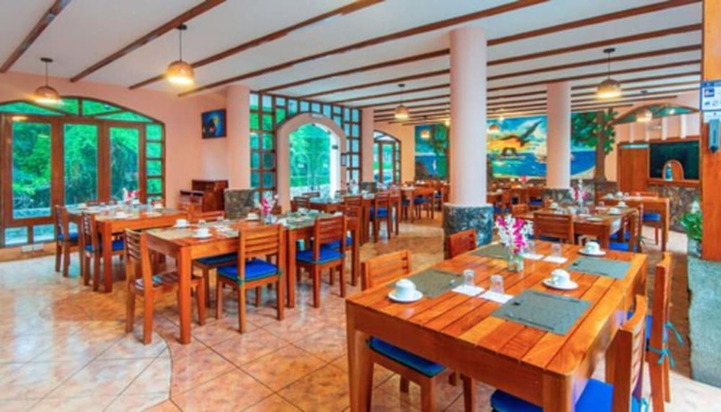 Imagen del bar/restaurante del Hotel Grand Hotel Leon Marino Galapagos. Foto 2
